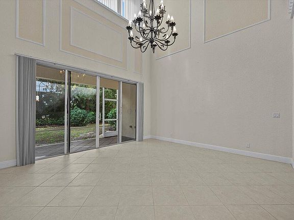 4th image of 9165 Pineville Drive