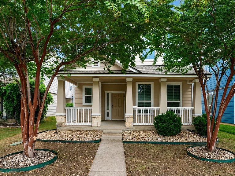 18413 Mammoth Cave Blvd — Photo 1