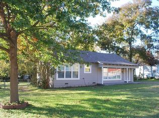 403 S Commerce St, Gainesville, TX 76240