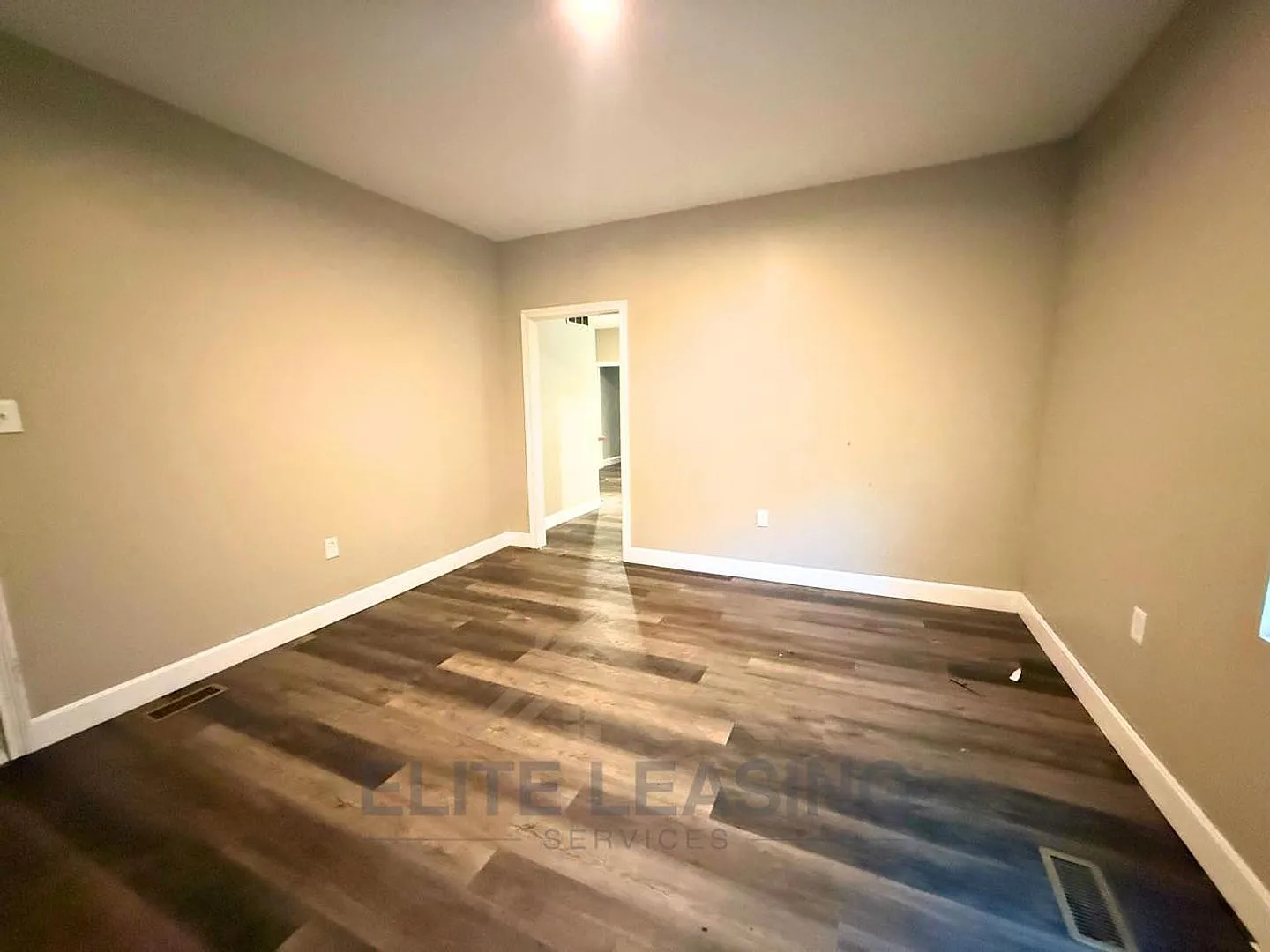 1255 SW Tyler St — Photo 3