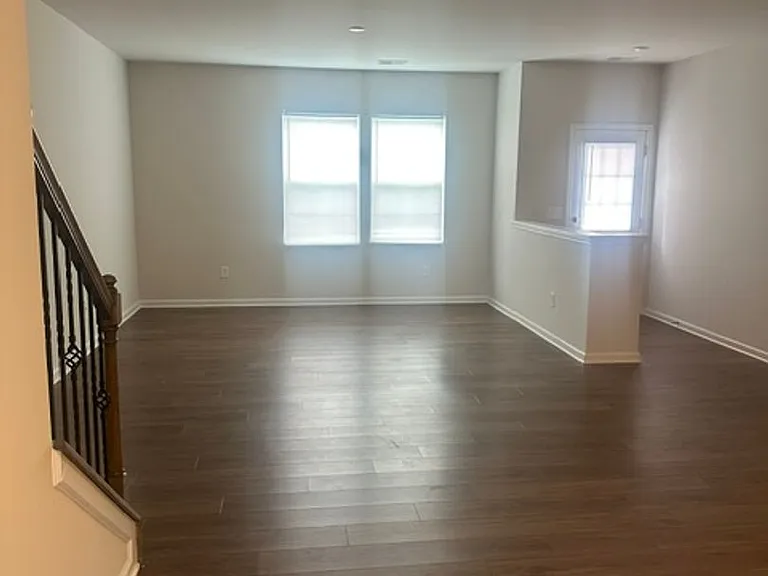 15740 Country House St — Photo 7