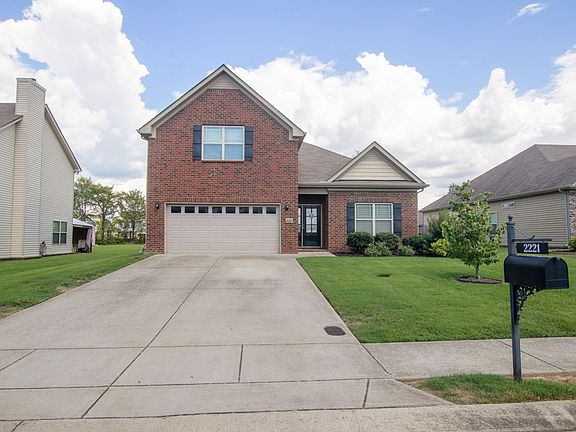 4th image of 2221 Burnside Dr