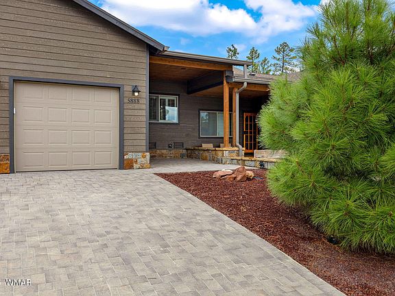 3rd image of 5888 Saturn Dr