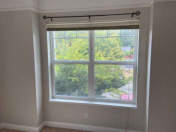 3rd image of 205 San Anselmo Ave