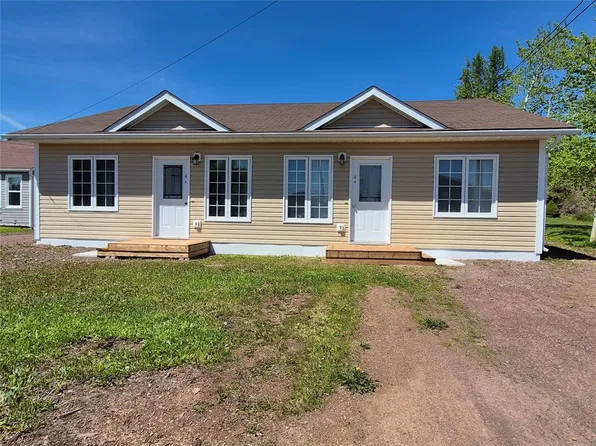 4 A/B Budgells Road, Botwood, NL A0H1E0