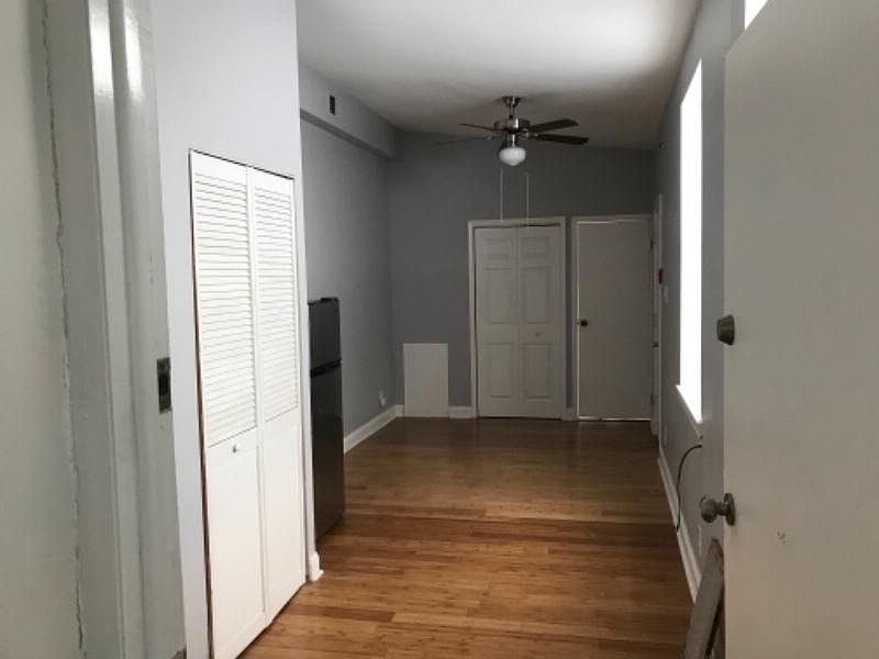1st image of 538 E Girard Ave