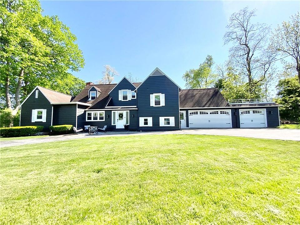 1st image of 880 E Park Dr