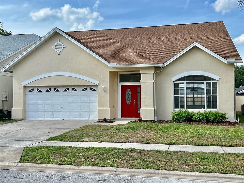 1st image of 844 W Charing Cross Cir