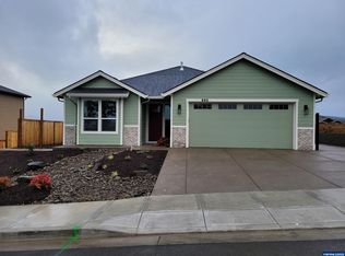 665 NW Cascade Mountain Dr, Dallas, OR 97338