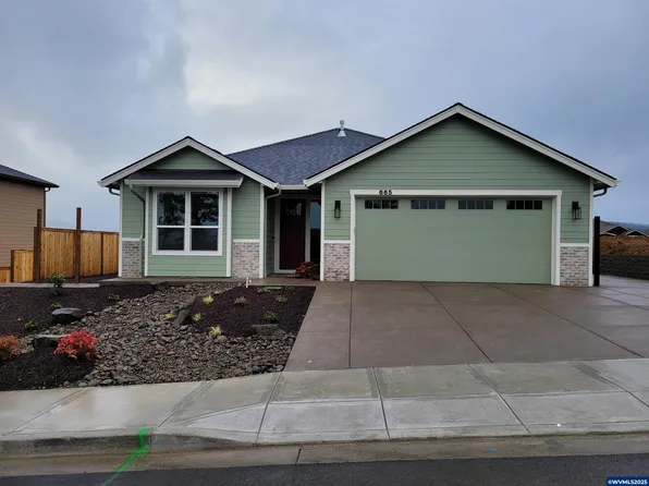 665 NW Cascade Mountain Dr, Dallas, OR 97338