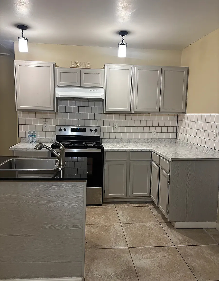 2515 N Fonshill Ave — Photo 1