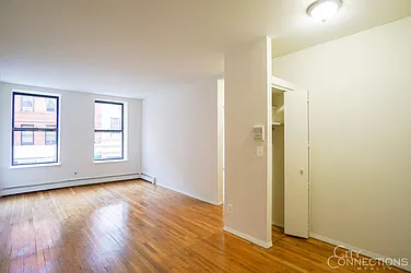 Rented by City Connections Realty