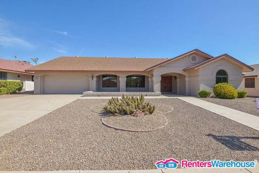 1st image of 14748 W Buttonwood Dr