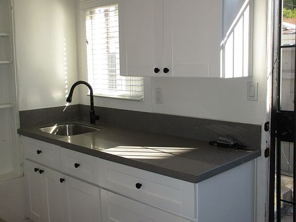 3rd image of 4277-4283 48th St #4277