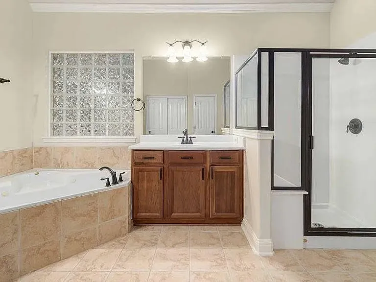 11405 Larue Belle Ln — Photo 10