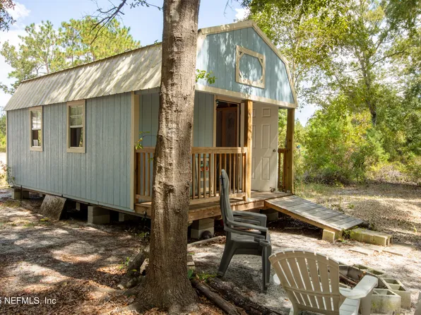 148 LEVY Drive, Hawthorne, FL 32640