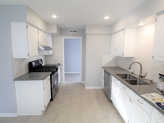 4th image of 44621 Stanridge Ave