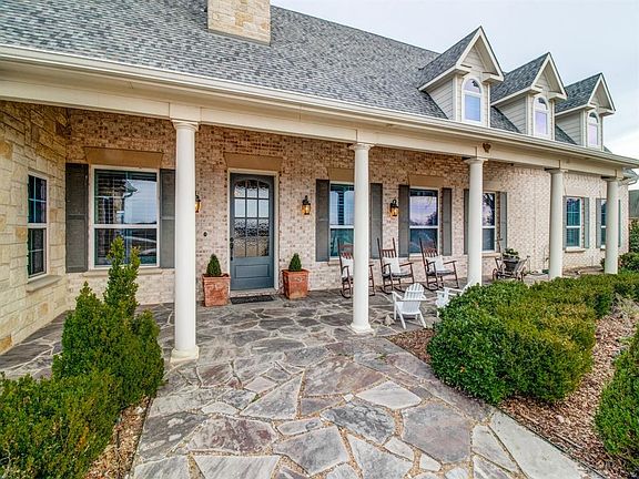 3rd image of 3409 N Preston Lakes Dr