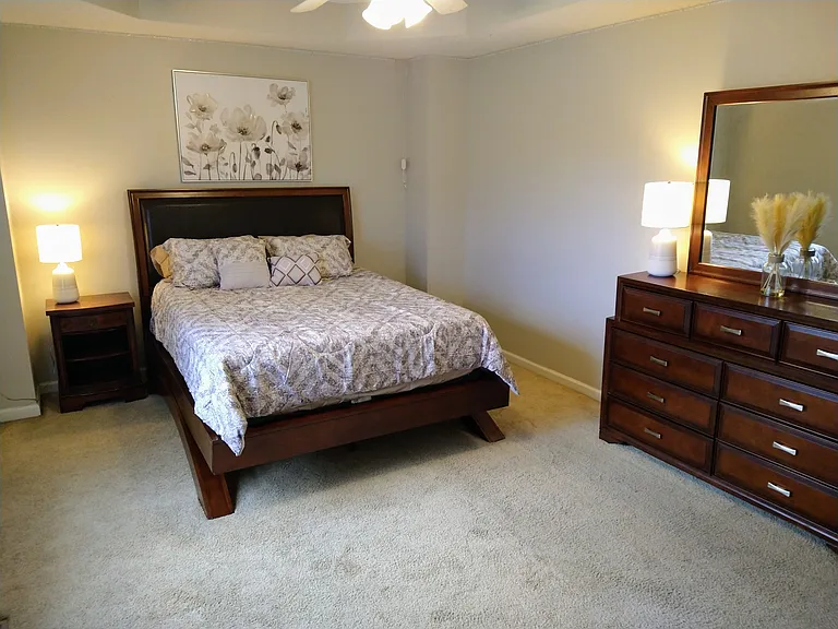 1935 Venesa Cir — Photo 8