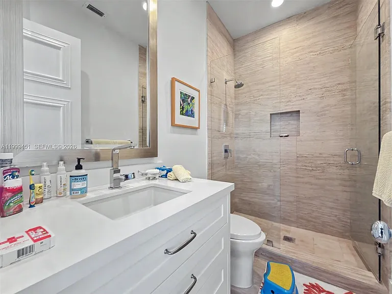 13689 Deering Bay Dr — Photo 10