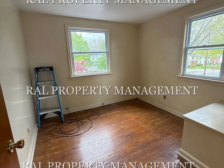 16115 Delrey Ave — Photo 8