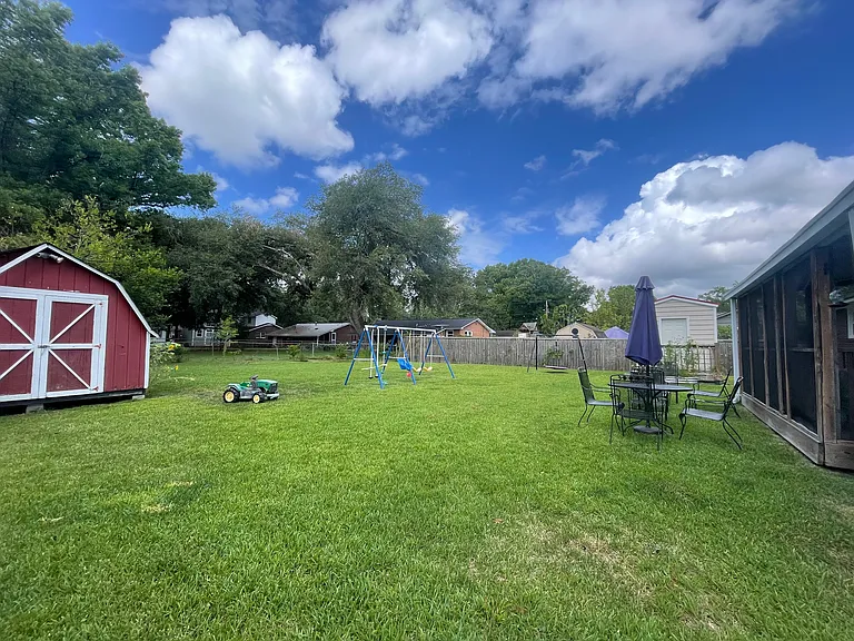 1731 Wasp St — Photo 12