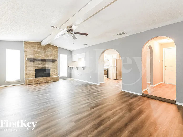 2026 Aspen Ln — Photo 5