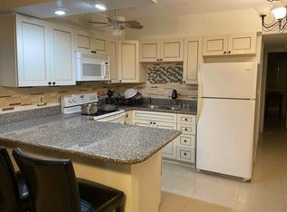 107 NE 8th St APT 10, Pompano Beach, FL 33060