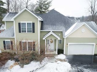 4 W Sand Lake Rd, Wynantskill, NY 12198