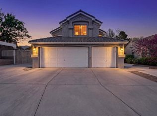 8448 Manuel Cia Pl NE, Albuquerque, NM 87122