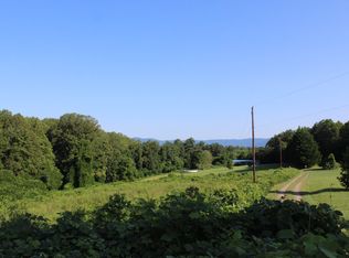 W Pine St, Mount Airy, NC 27030