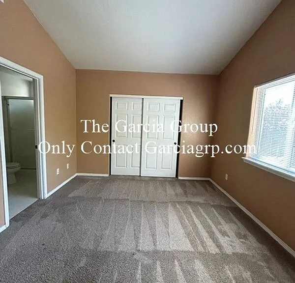 12625 SE Division St #B — Photo 6