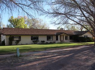 25 1st St N, Saint Johns, AZ 85936