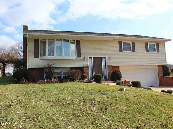 2nd image of 37 Bel Air Dr