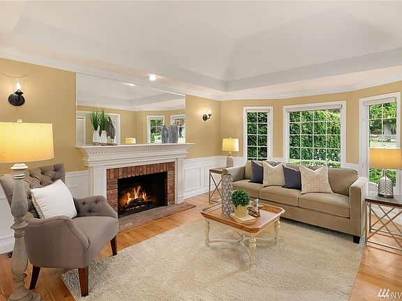 4th image of 20523 NE 35th Pl