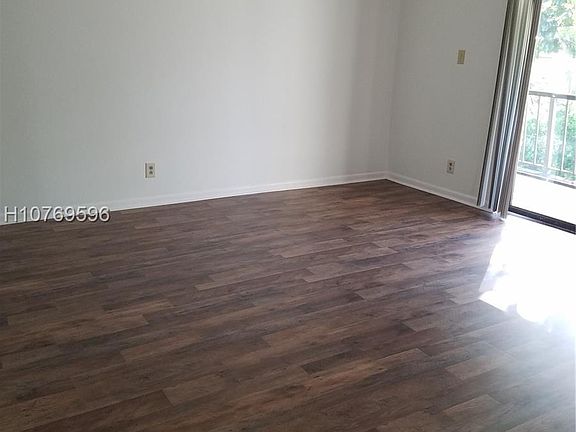 4th image of 3200 Coral Springs Dr APT 212