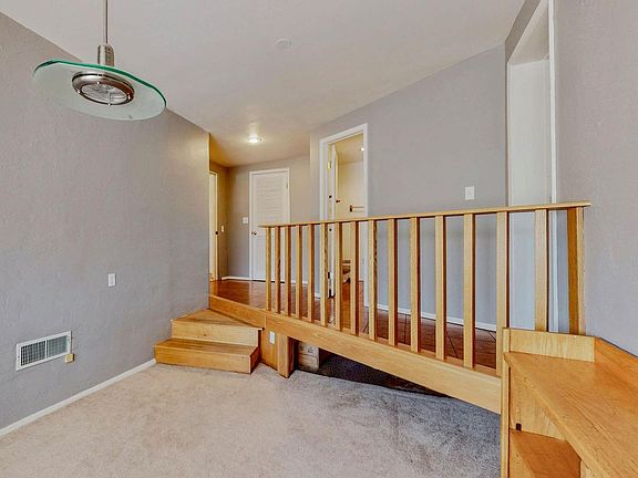 5th image of 1321 Lobo Pl NE