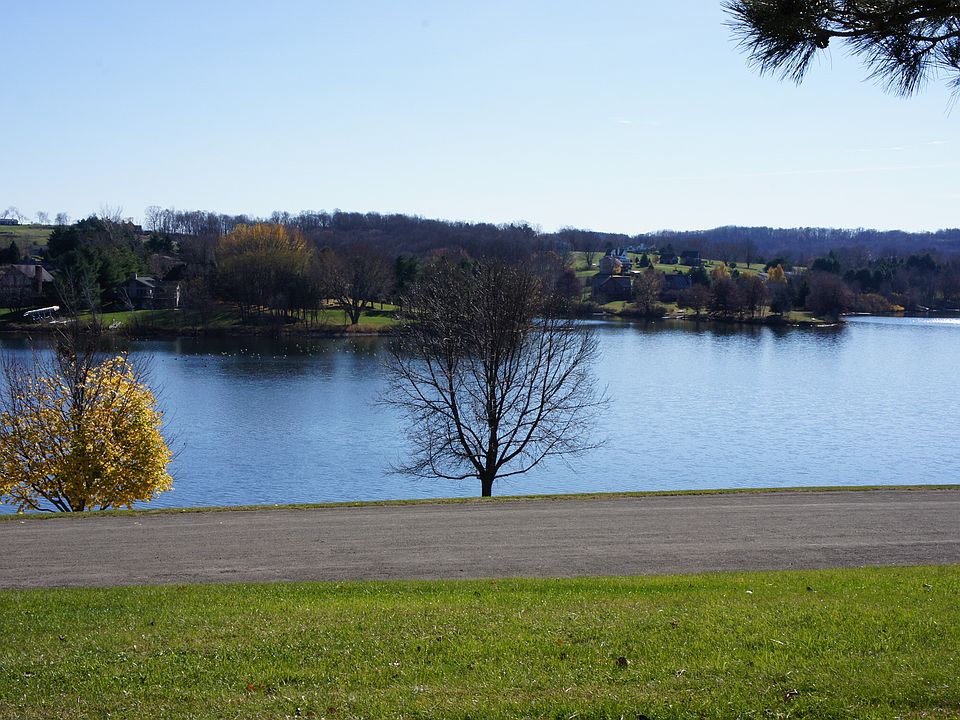 1st image of Lot 211