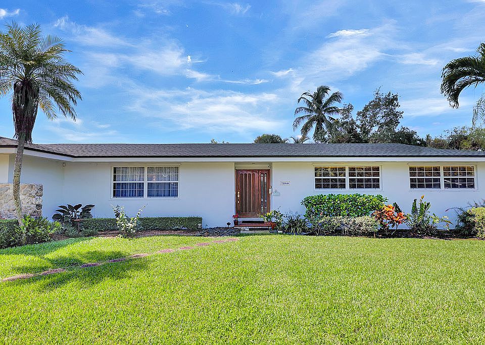 1st image of 7860 SW 141st St