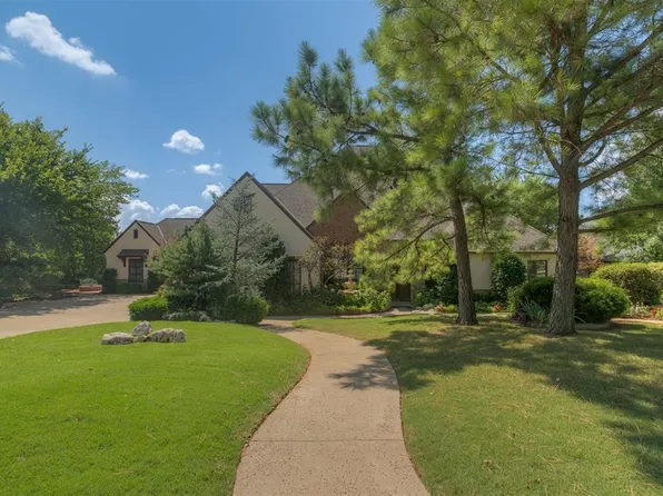 2412 NE 131st Pl, Edmond, OK 73013