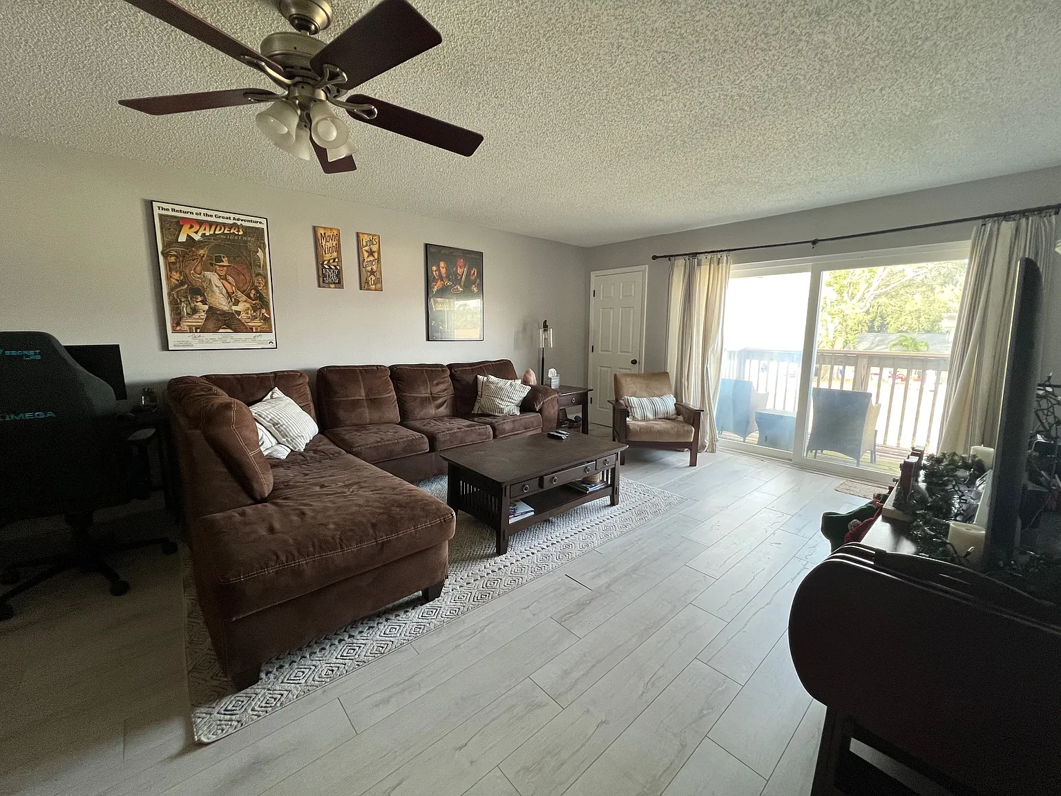 2 bed, 2.5 bath, 1410 sqft, $2,400 — Photo 4