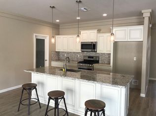 2928 Desert Vista Dr, Bullhead City, AZ 86429