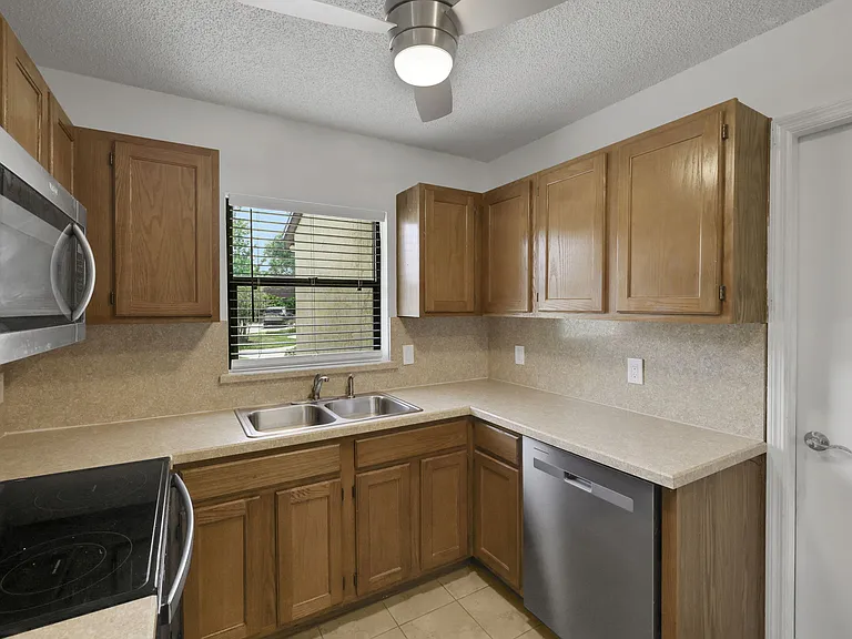 8670 Purslane Pl — Photo 7