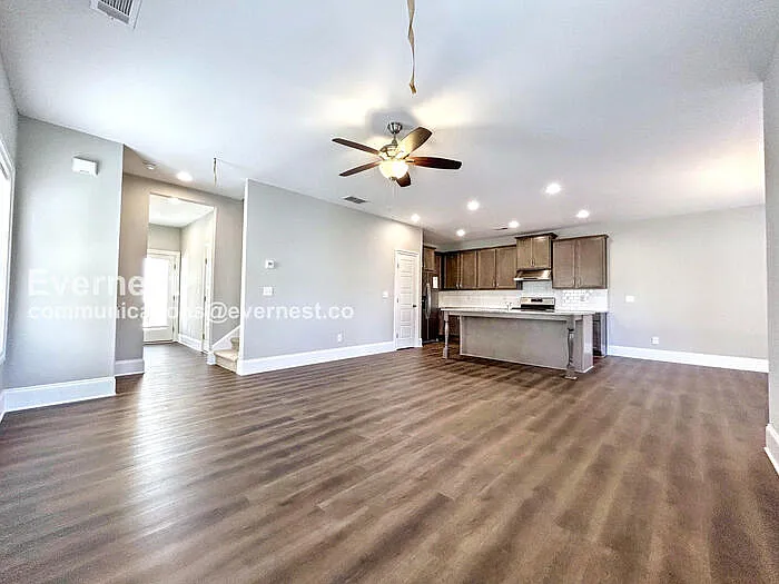 1763 Stone Hedge Dr NW — Photo 9