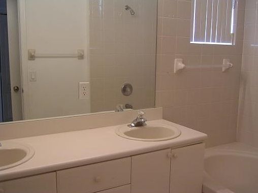 5th image of 2270 Shoma Drive #9