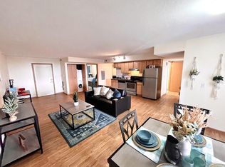 512 S 3rd St #NHFHW66Z7, Champaign, IL 61820