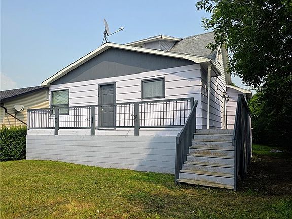 2nd image of 116 2nd AVENUE