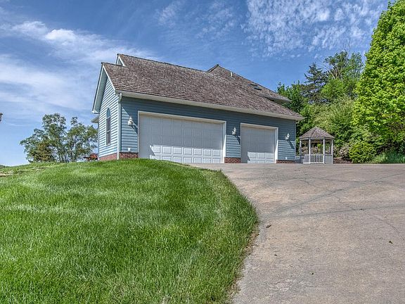 21792MeadowviewPkwy_003_web