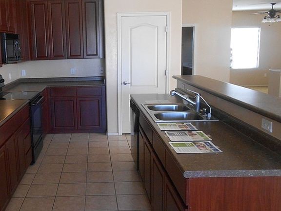 Kitchen also has pantry