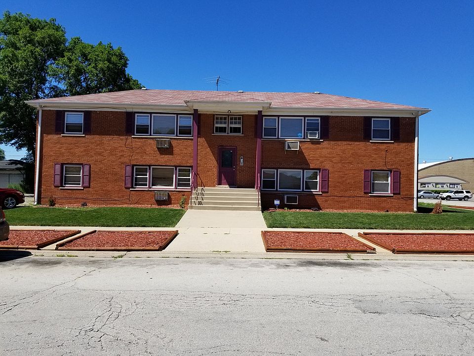 1st image of 15042 Dorchester Ave APT 1E